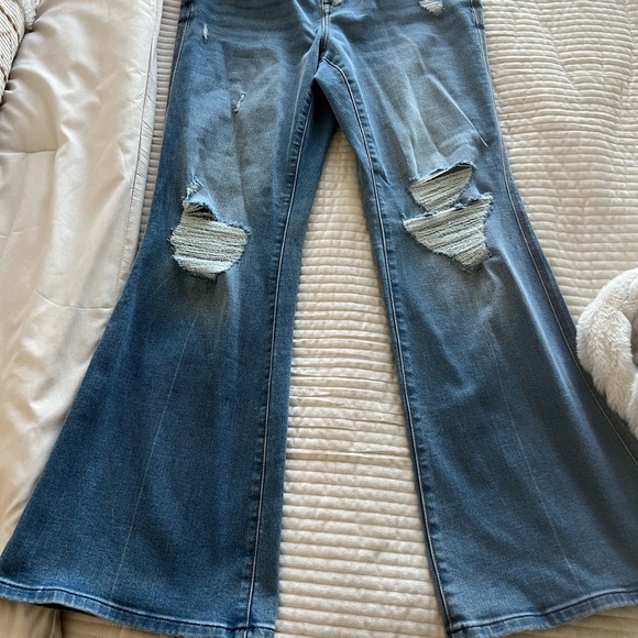 NWT Lane Bryant Body Icon Signature Fit Mid Flare Leg Jeans - Picture 5 of 13